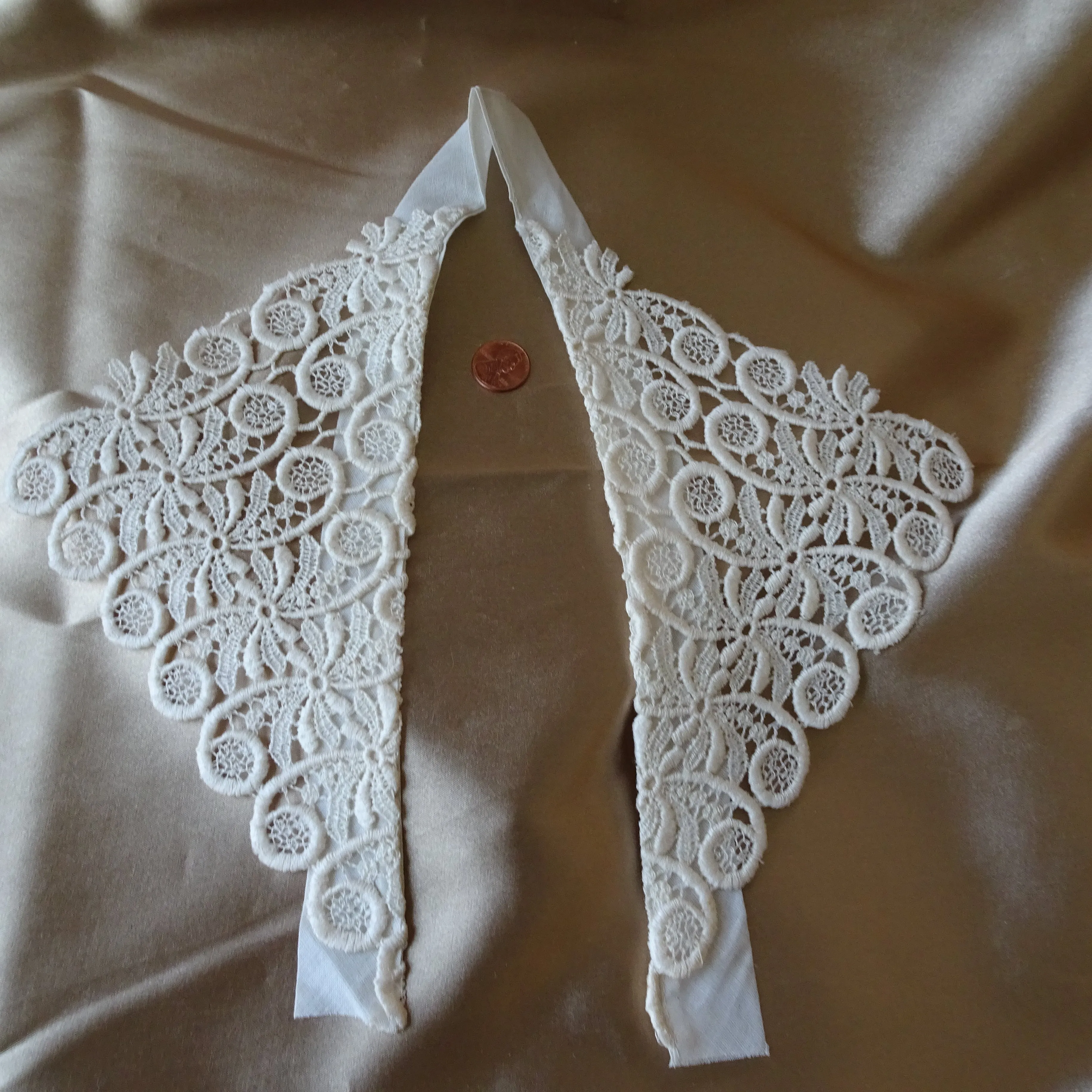 ANTIQUE French Lace Collar,Open Work, Beautiful Intricate Design, Collectible Vintage Lace Collars