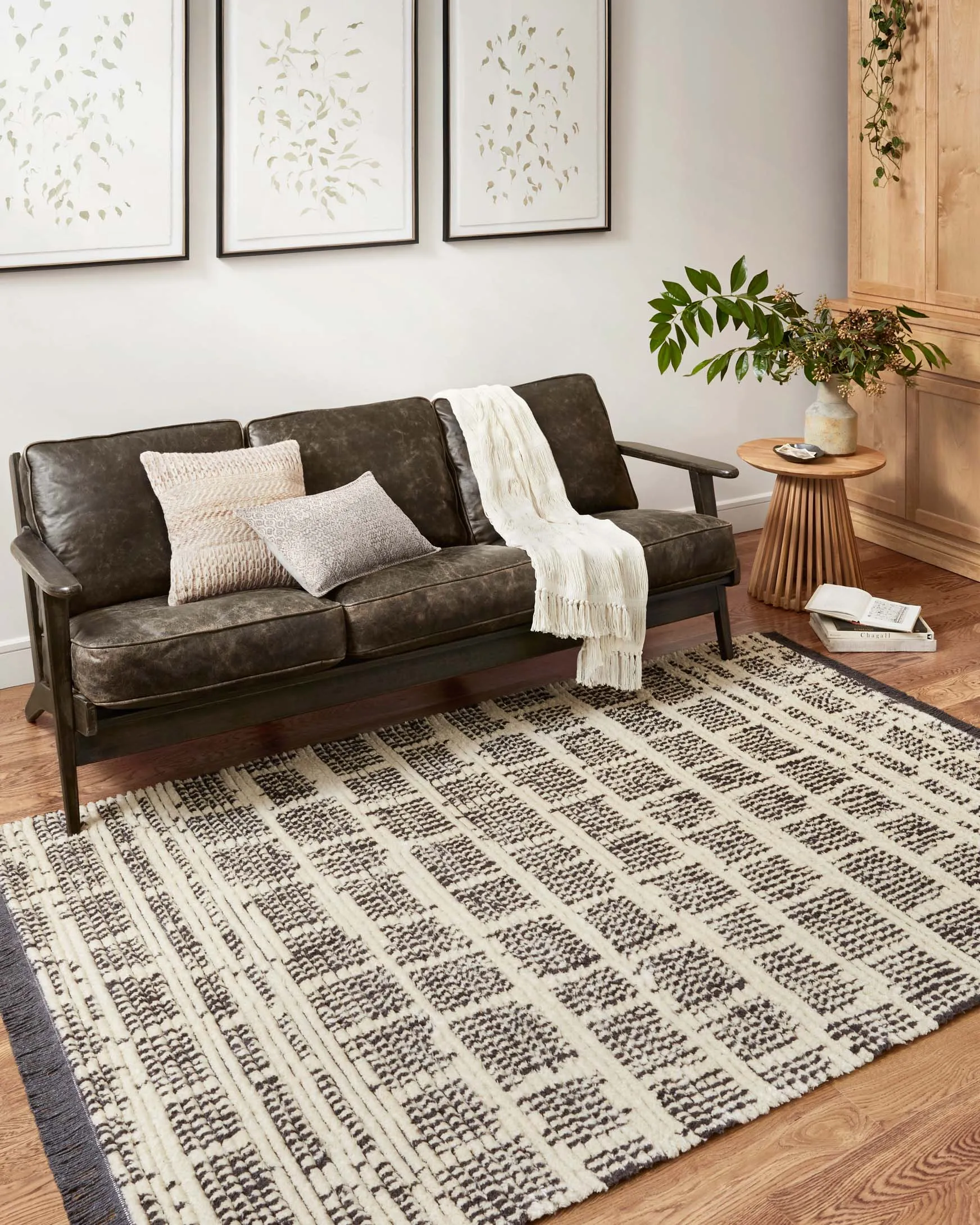 Chris Loves Julia x Loloi - Alice Collection - Contemporary Power Loomed Rug in Cream & Charcoal (ALI-02)