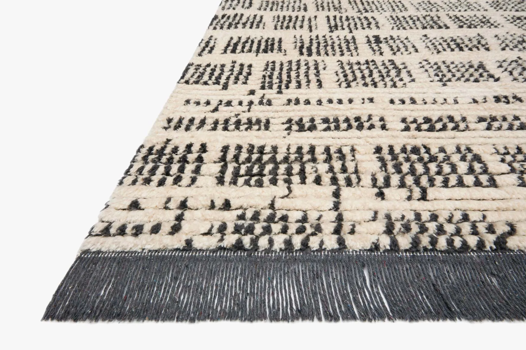 Chris Loves Julia x Loloi - Alice Collection - Contemporary Power Loomed Rug in Cream & Charcoal (ALI-02)