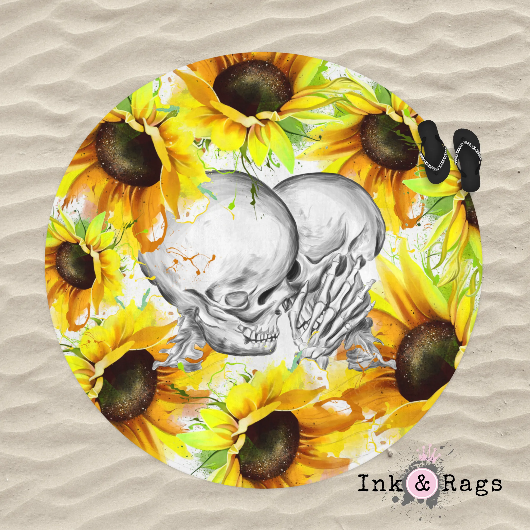 Sunflower Kiss Skull Round Beach Towel