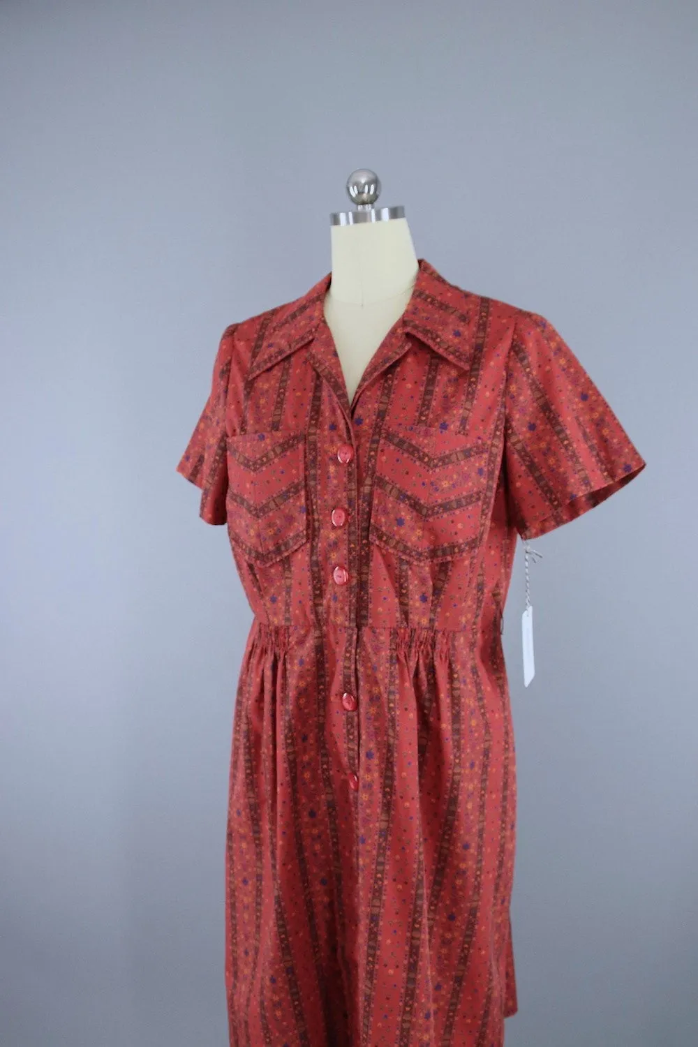 Vintage 1950s Dark Brick Red Floral Print Day Dress