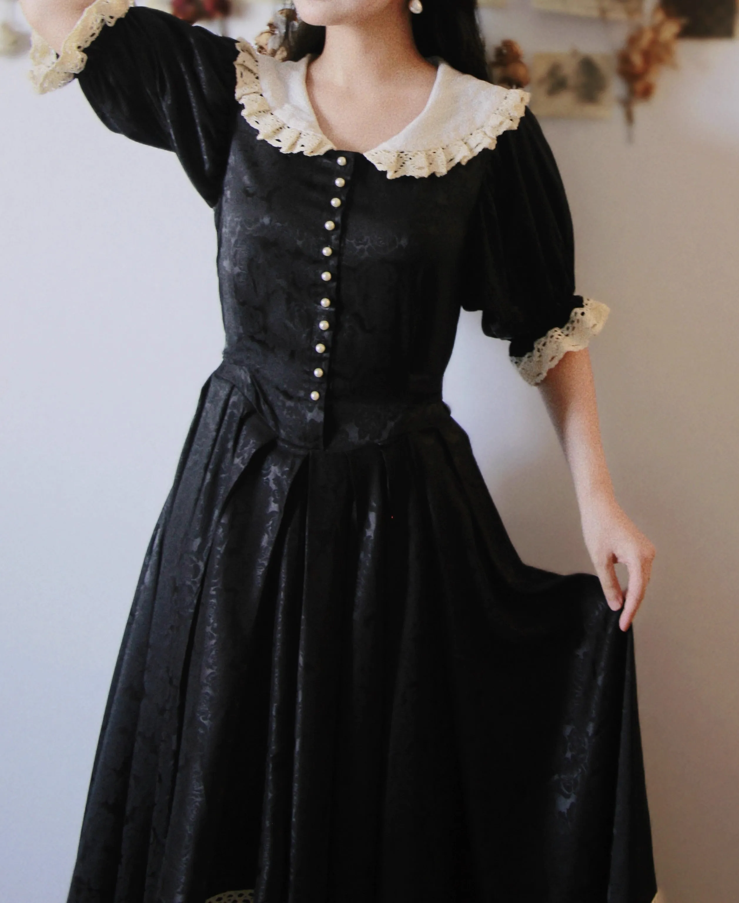 Vintage Dark Academia Peter Pan Collar Dress